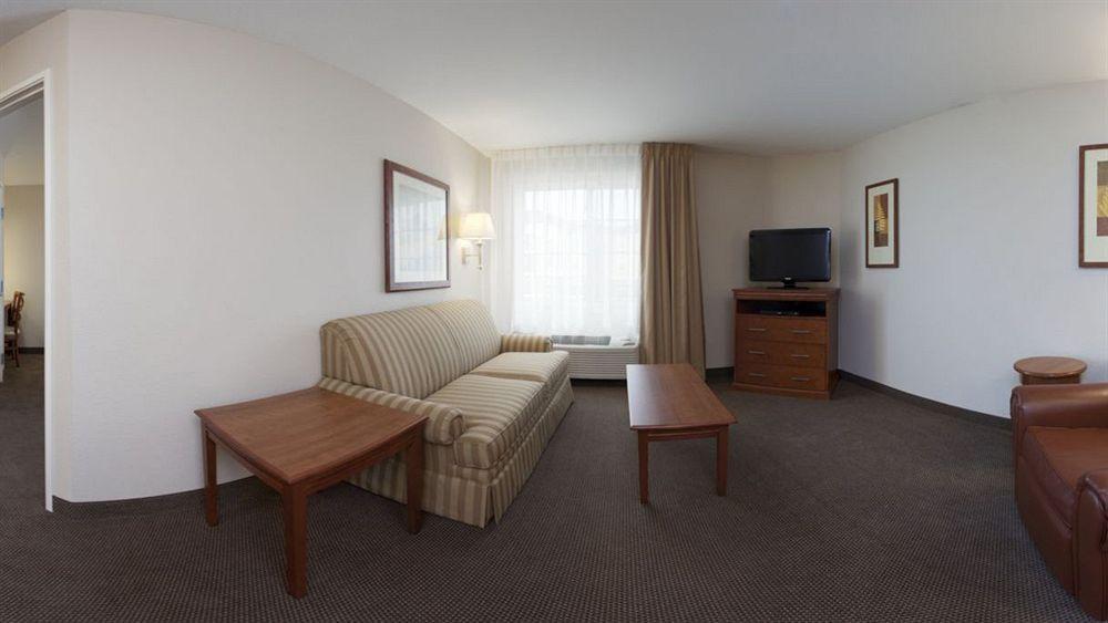 Candlewood Suites Champaign-Urbana University Area By Ihg Екстер'єр фото